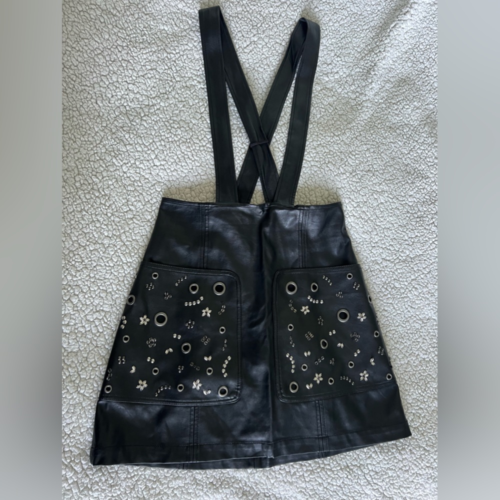 Guess skirt